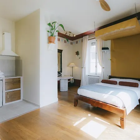 Augustus Experience Romaine Et Cinema Privee T1 Apartament *